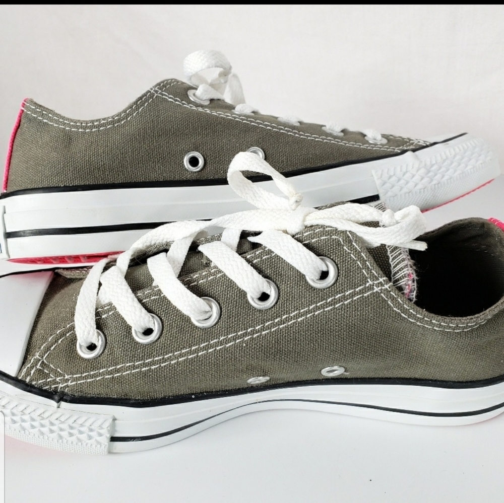 Converse Gray & Pink Shoes - Picture 7 of 11